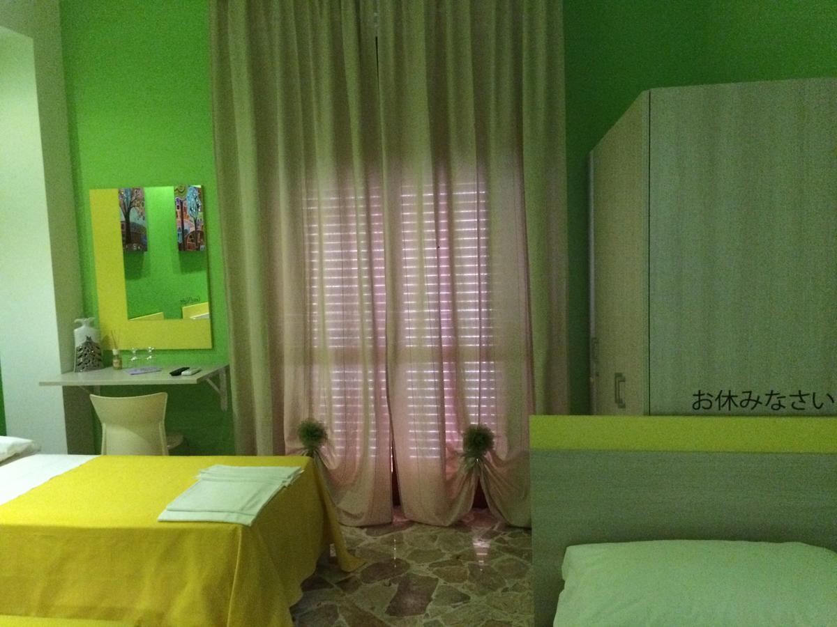 Santacroce B&B บาร์เลตตา ภายนอก รูปภาพ
