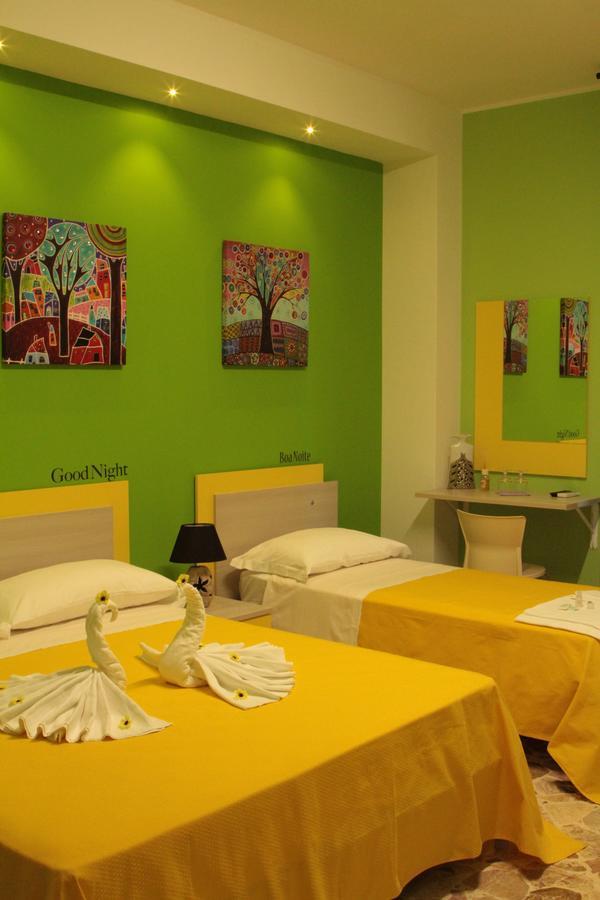 Santacroce B&B บาร์เลตตา ภายนอก รูปภาพ