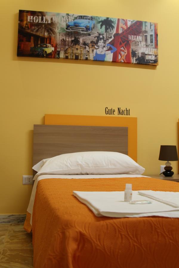 Santacroce B&B บาร์เลตตา ภายนอก รูปภาพ