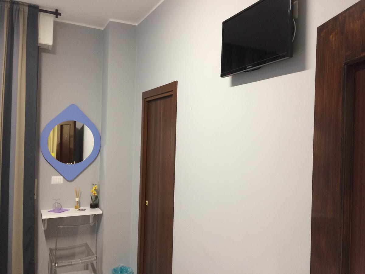 Santacroce B&B บาร์เลตตา ภายนอก รูปภาพ